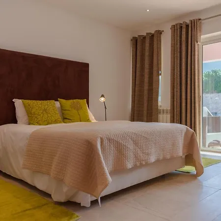 Deslumbrante V6 Praia del Rei