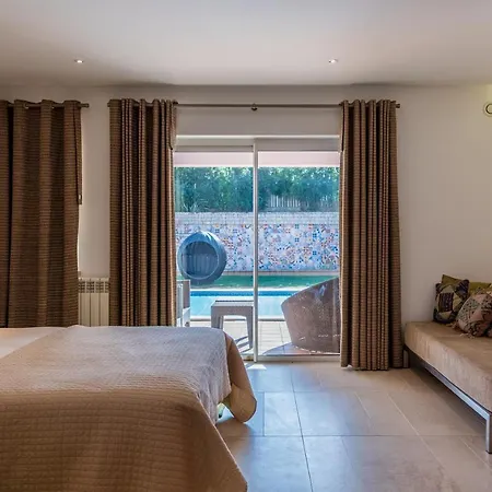 Villa Deslumbrante V6 *