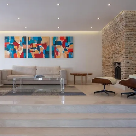 Deslumbrante V6 Villa *